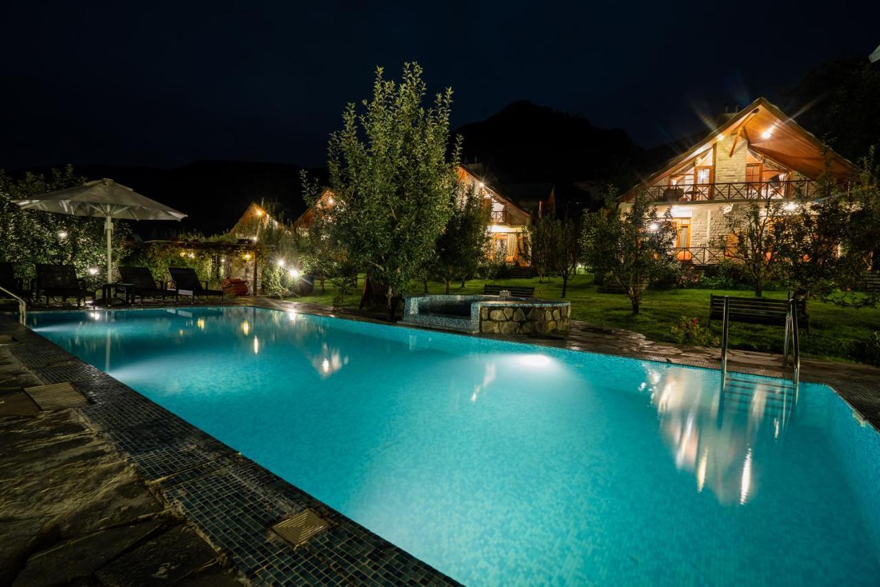 Larisa Resort Manali Exterior photo