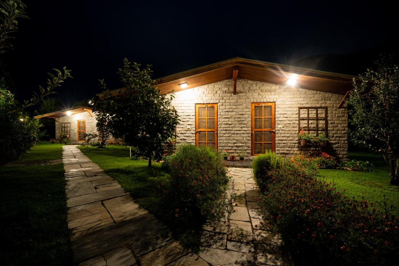 Larisa Resort Manali Exterior photo