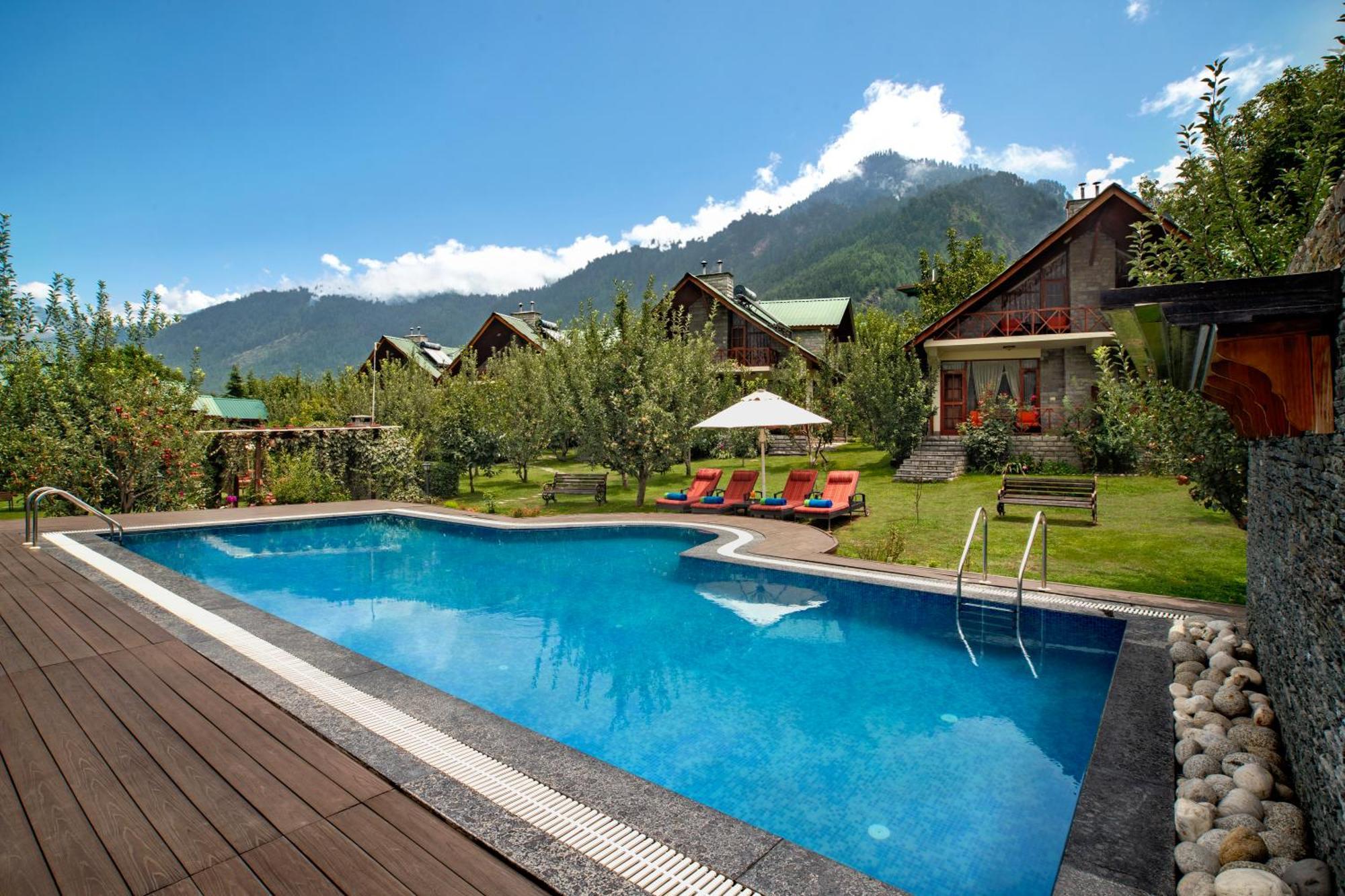 Larisa Resort Manali Exterior photo