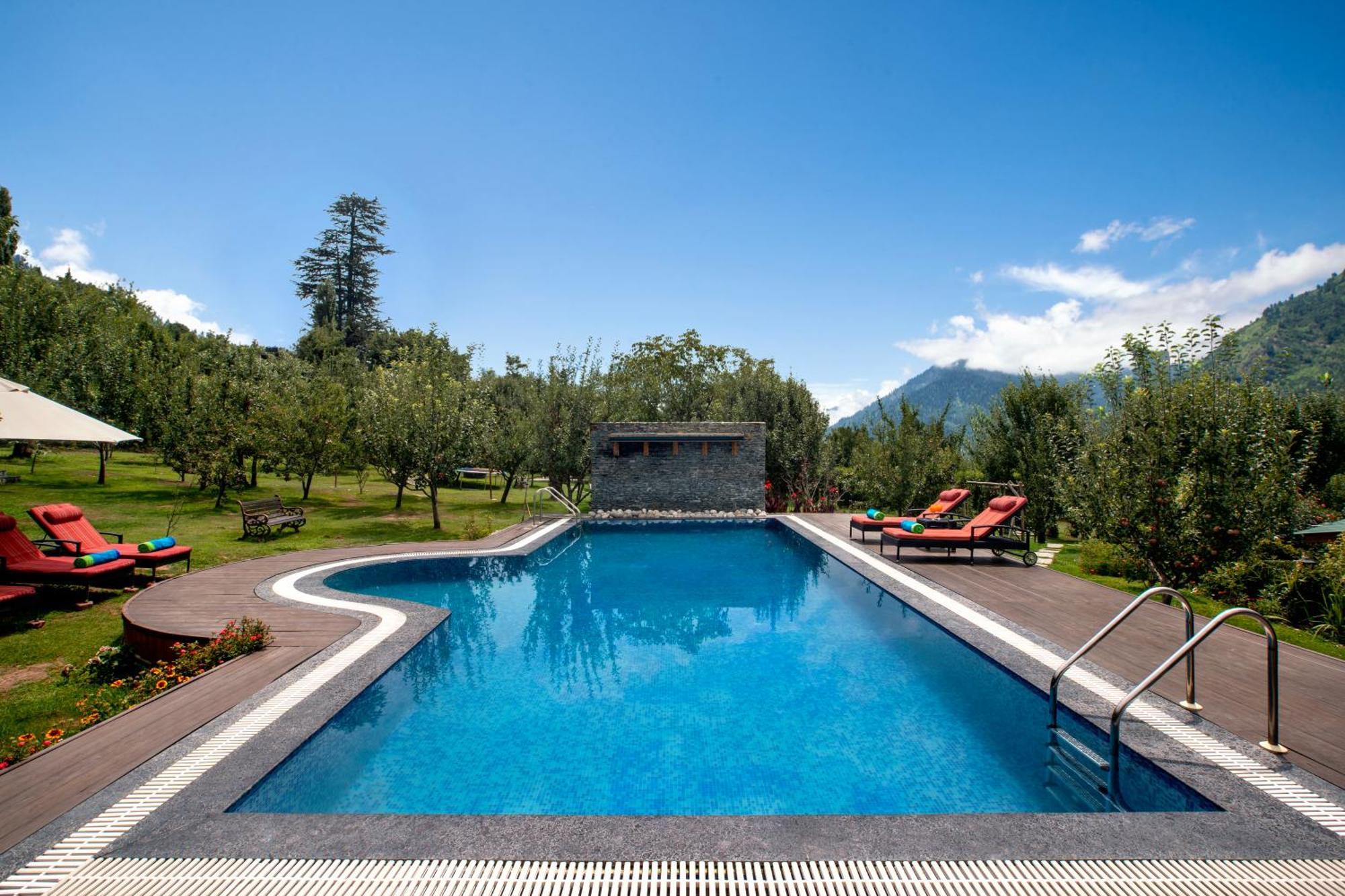 Larisa Resort Manali Exterior photo