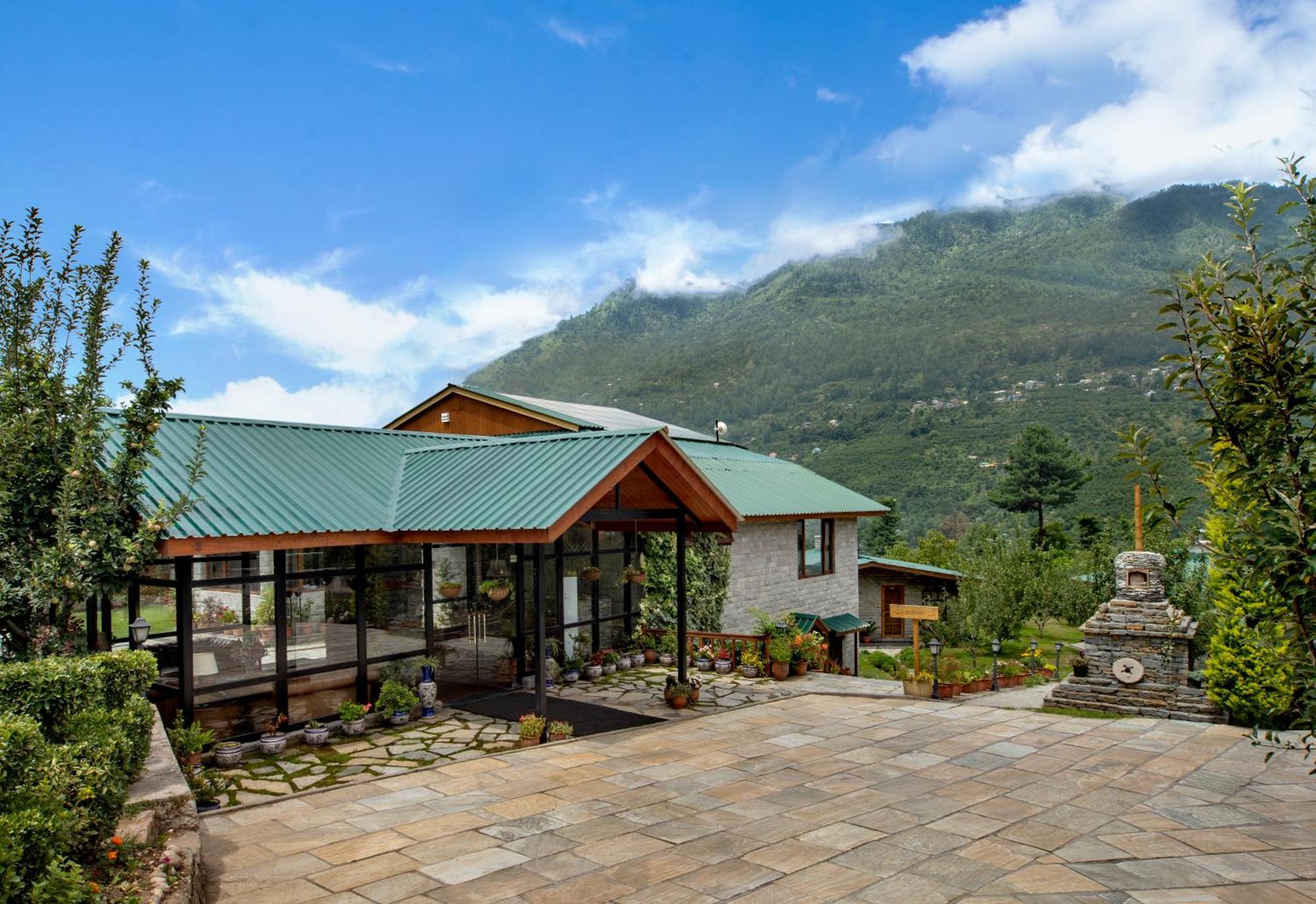 Larisa Resort Manali Exterior photo