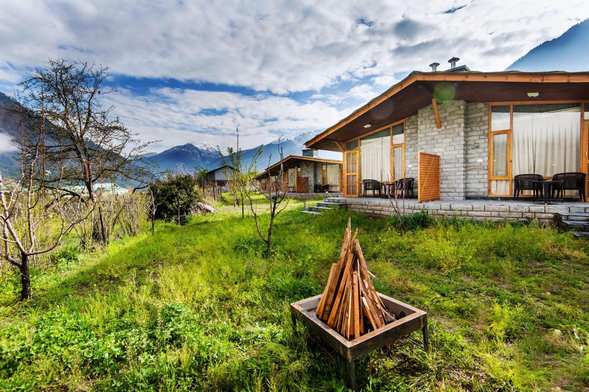 Larisa Resort Manali Exterior photo