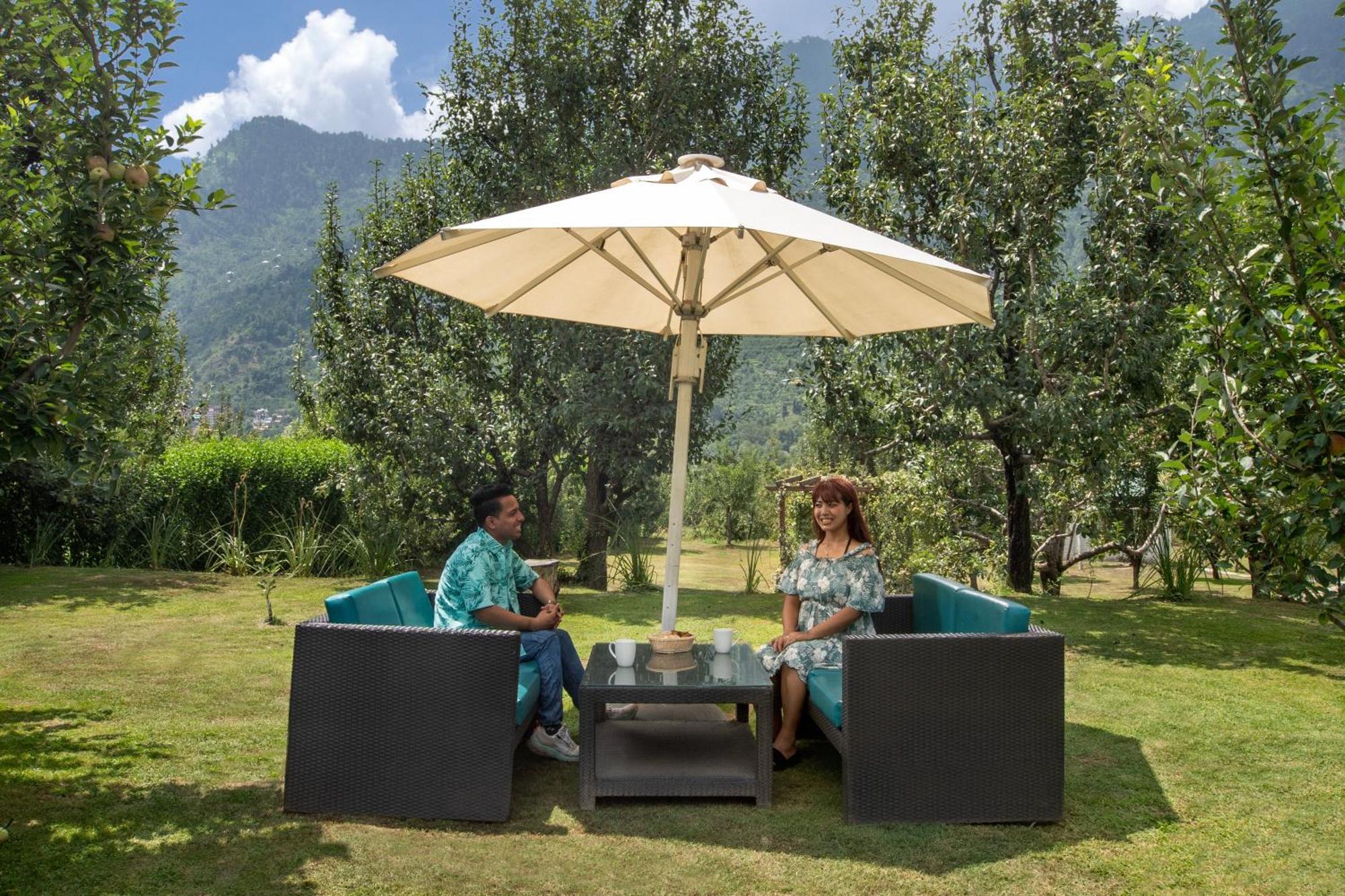 Larisa Resort Manali Exterior photo