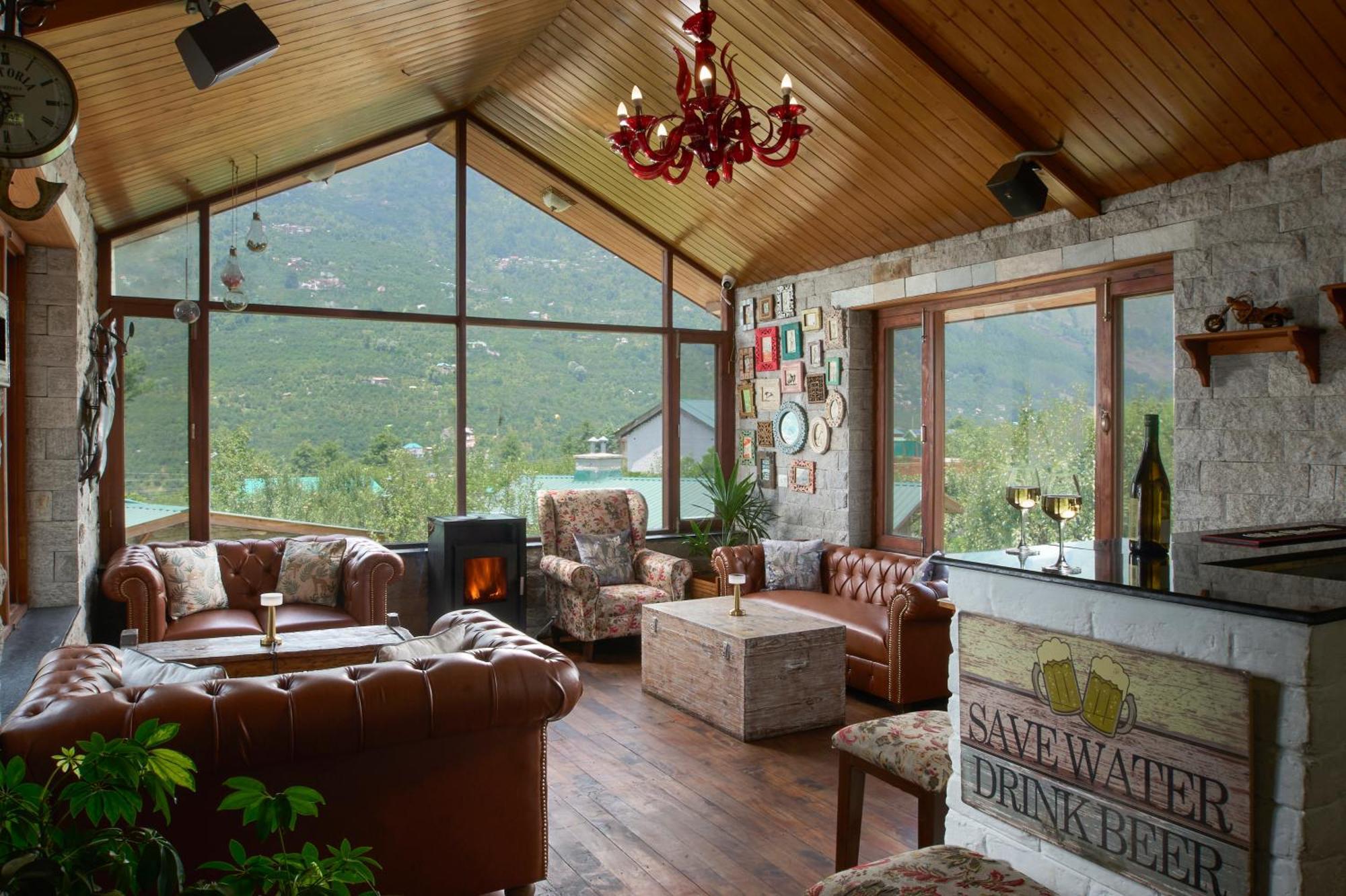 Larisa Resort Manali Exterior photo